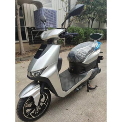 Yadea T9 (сірий)
