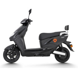 Yadea T2 (чорний)